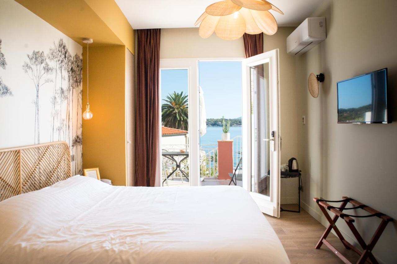Les Galets Hotel Et B&B บ็องโดล ภายนอก รูปภาพ