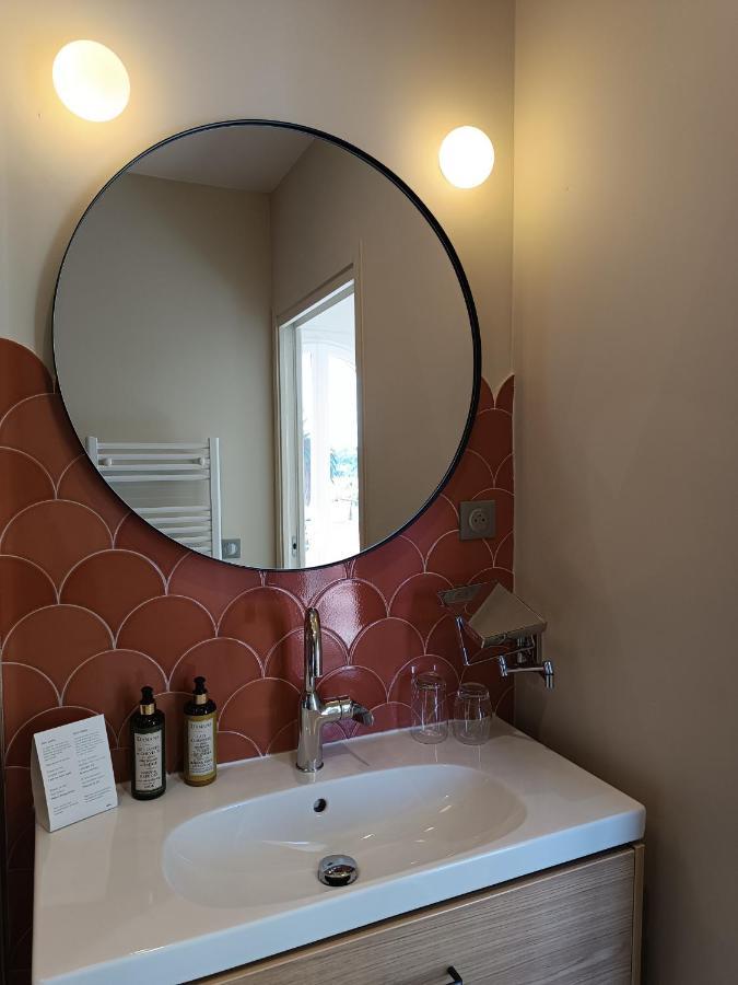 Les Galets Hotel Et B&B บ็องโดล ภายนอก รูปภาพ