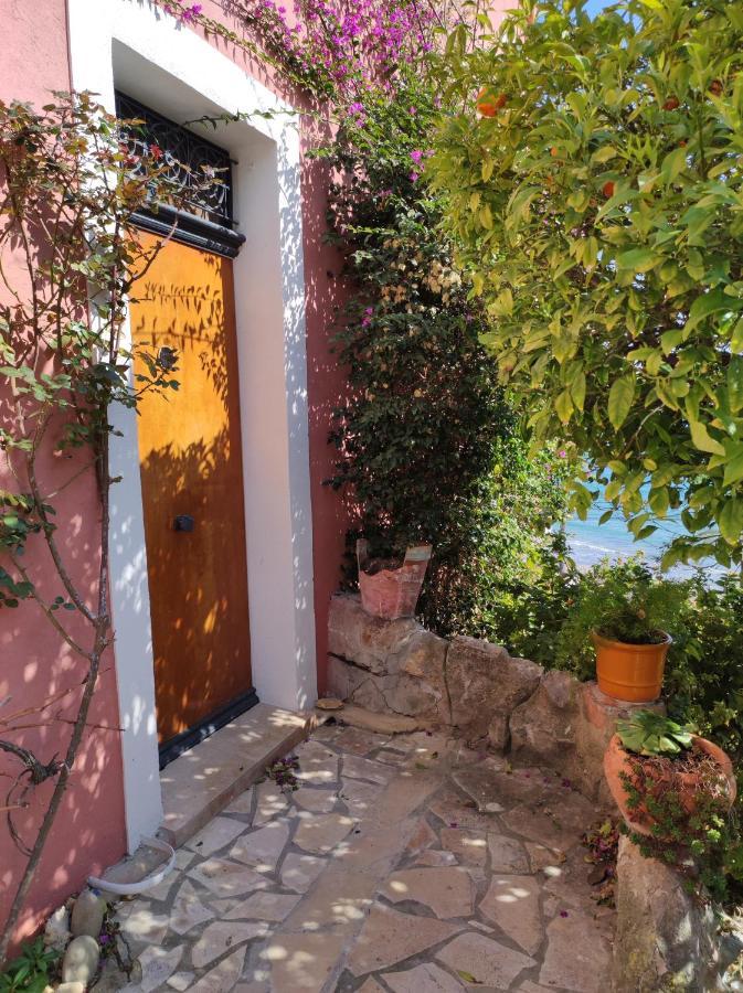 Les Galets Hotel Et B&B บ็องโดล ภายนอก รูปภาพ